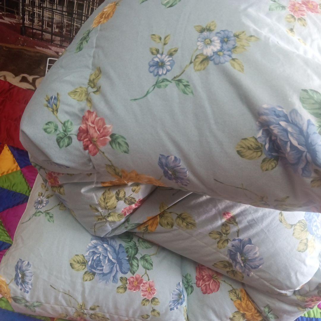 羽毛掛け布団シングルサイズ 花柄掛け布団 150x210cm　ハンガリー産ダウン