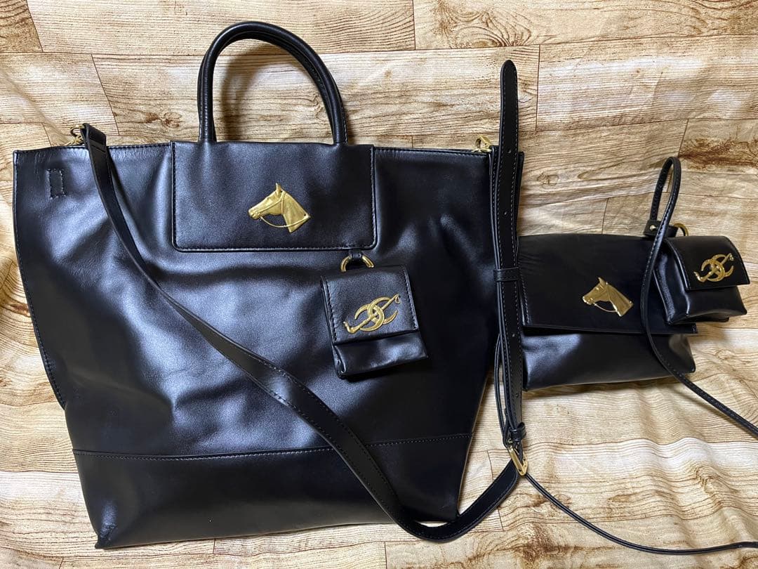 正規ブルックリンear総レザーL43cm2way美品＋BOX型斜め 両チャーム付