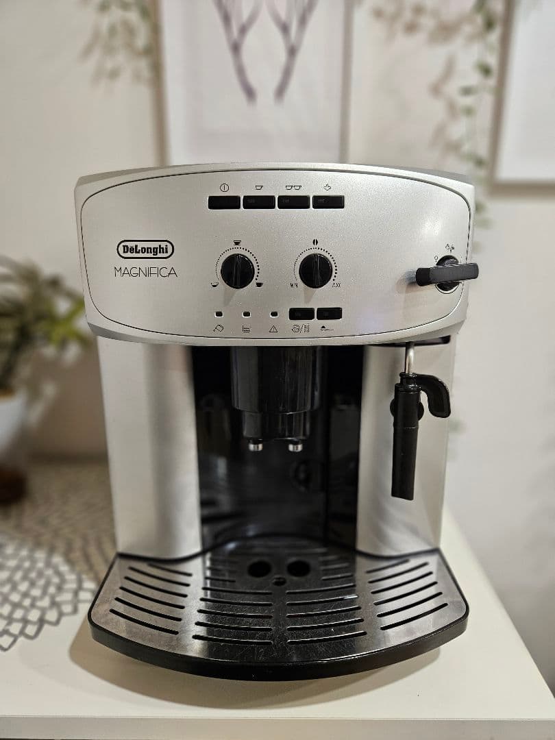 期間限定値下【動作確認済　Oリング新品】デロンギ　業務用　マグニフィカ　０２