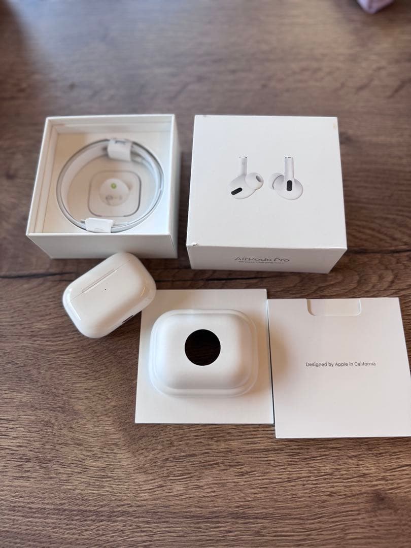 AirPods Pro 本体 充電ケース付き　ジャンク品