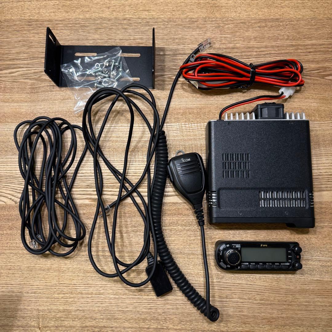 ICOM ID-4100D デュアルバンド　モービルトランシーバー　D-STAR