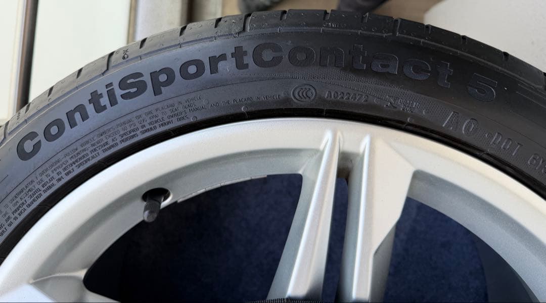 Audi アウディ A5純正18インチ タイヤ&ホイールセット