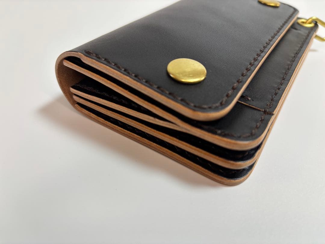 黒　ヌメ革　茶芯　丘染　トラッカーウォレット　3層　真鍮 レザークラフト