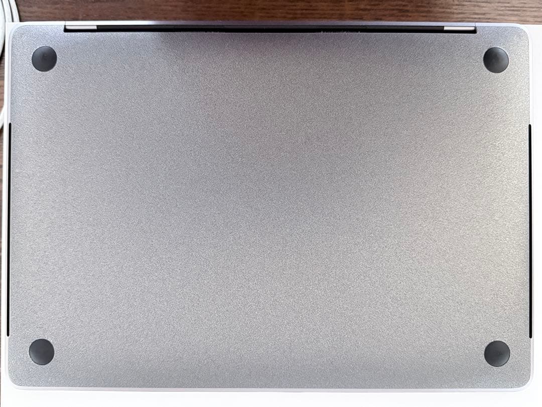 MacBook Pro (13-inch, 2018) 出品のご案内