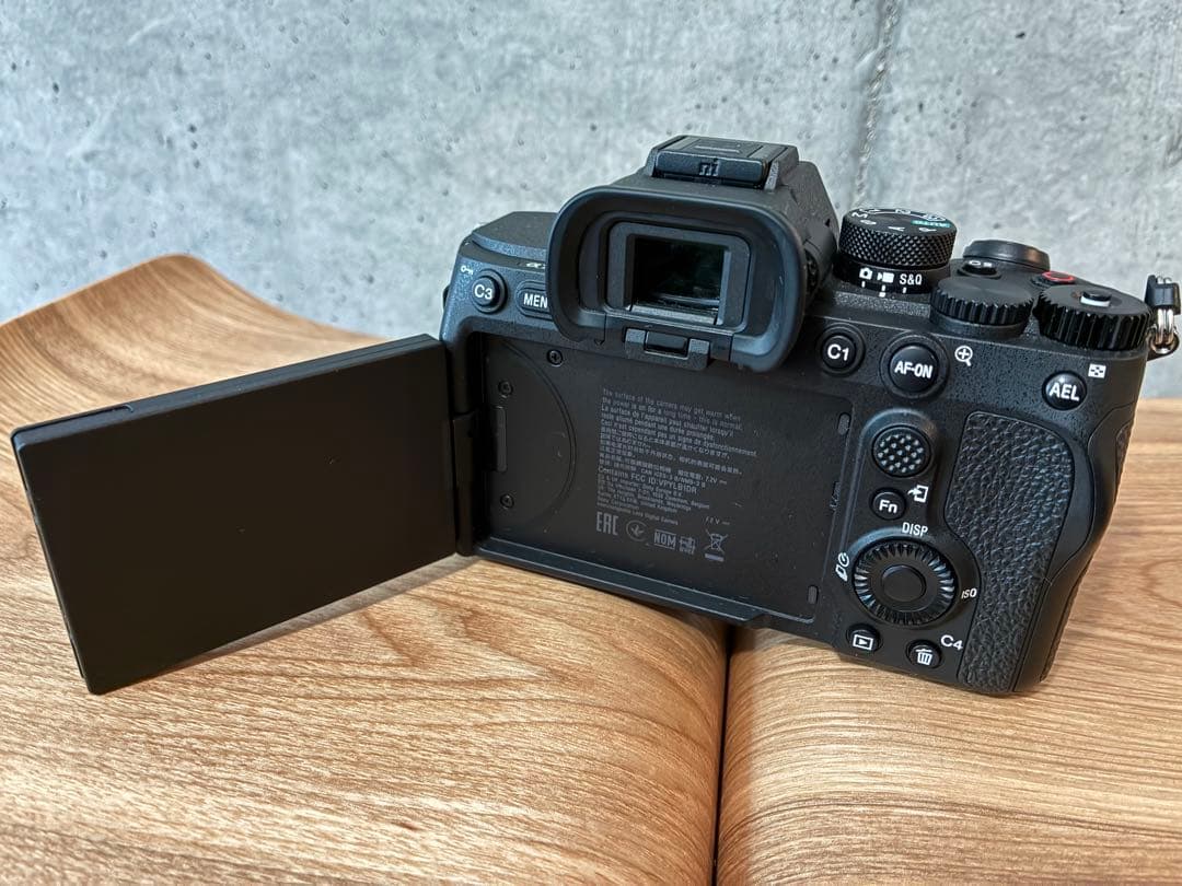 SONY α7Ⅳ ILCE-7M4Kミラーレス一眼 本体　おまけ有り　フルサイズ