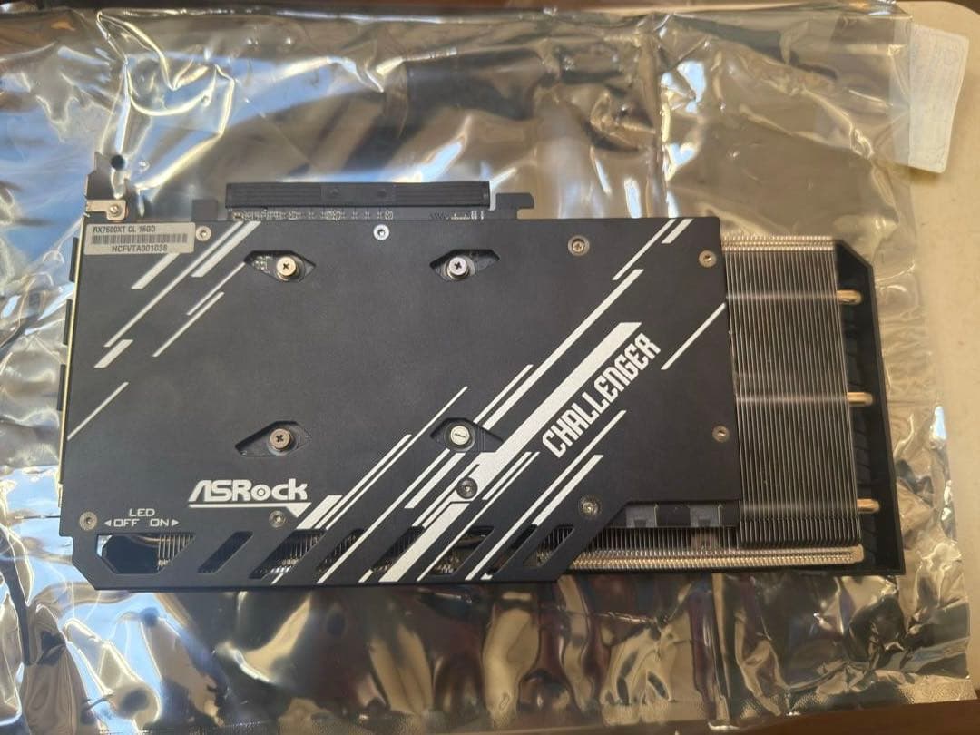 グラフィックボード・グラボ・ビデオカード ASRock RX 7600 XT Challenger 16GB