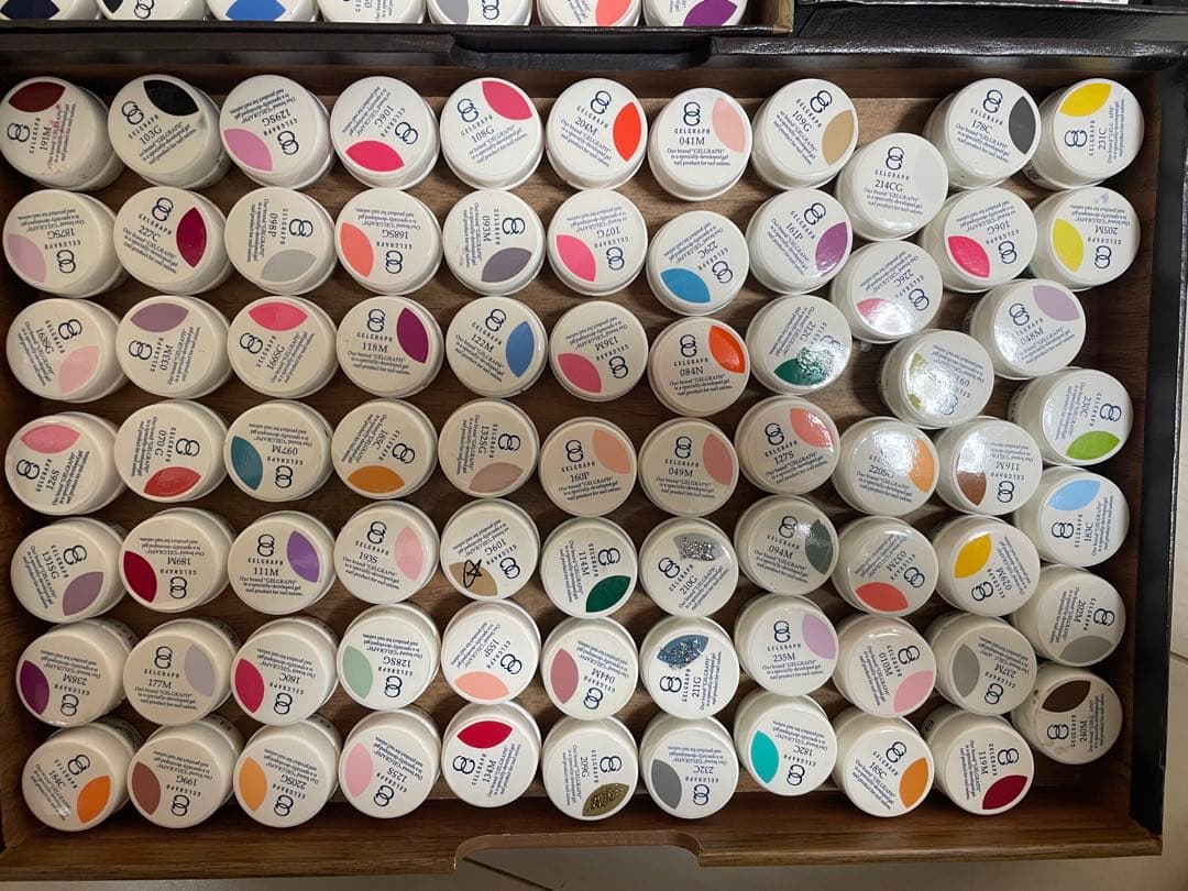 同*能様 ジェルネイル カラージェル 約300個 まとめ売り KOKOISTag