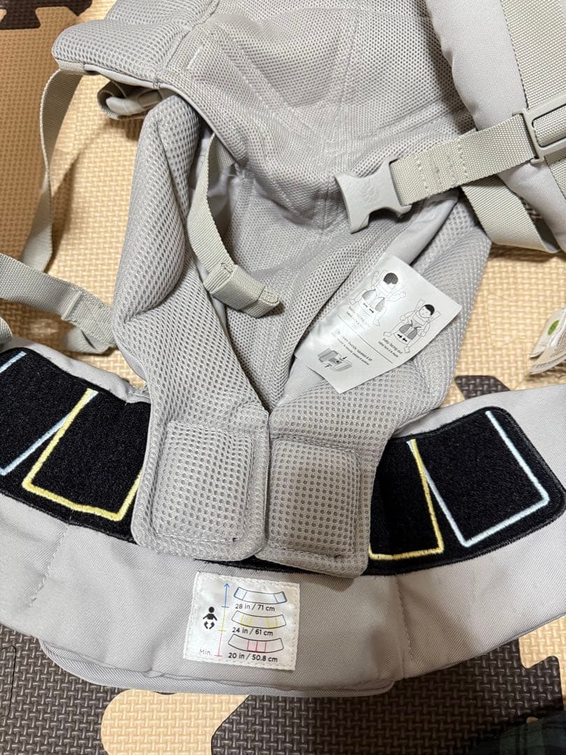 ergobaby OMNI 360 クールエアパールグレー