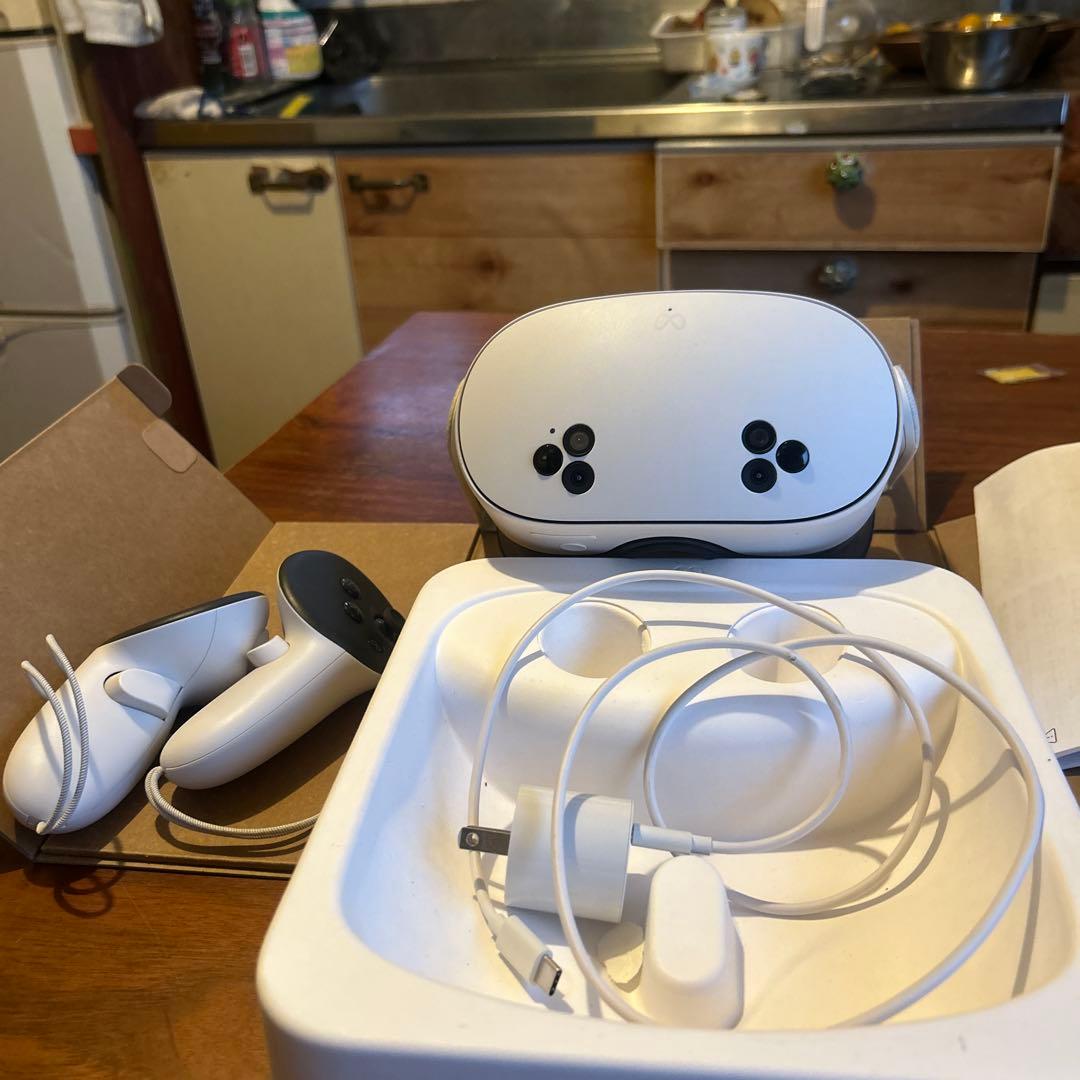 QUEST3S 128GB VRヘッドセット コントローラー充電器付き