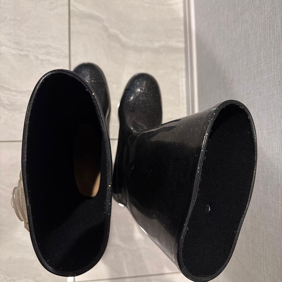 CHANEL ブラックラメ レインブーツ カメリア