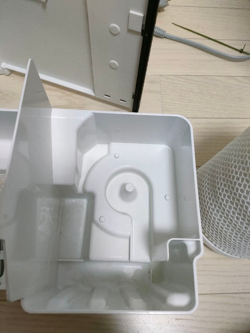 パナソニック　次亜塩素酸空間除菌脱臭機　ジアイーノ　F-JX1100V