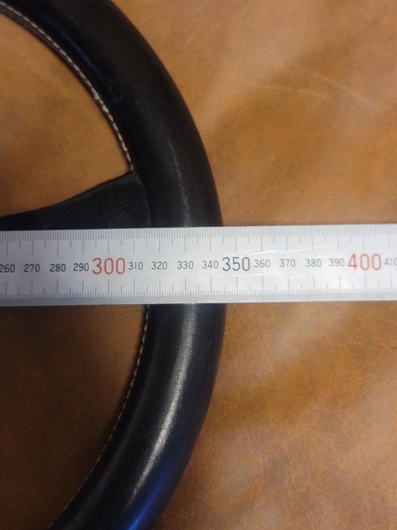 MOMO モモ　ロニーピーターソン　レザーステアリング　当時物　約350mm