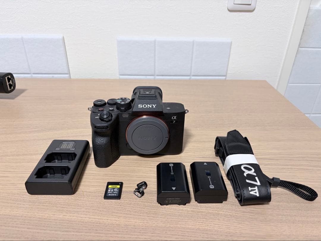 Sony A7 IV ILCE 7M4/B ボディ　カメラ　ソニー
