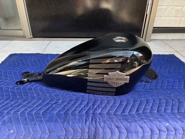 スポーツスター　XL1200X　フォーティーエイト　純正タンク2017年式