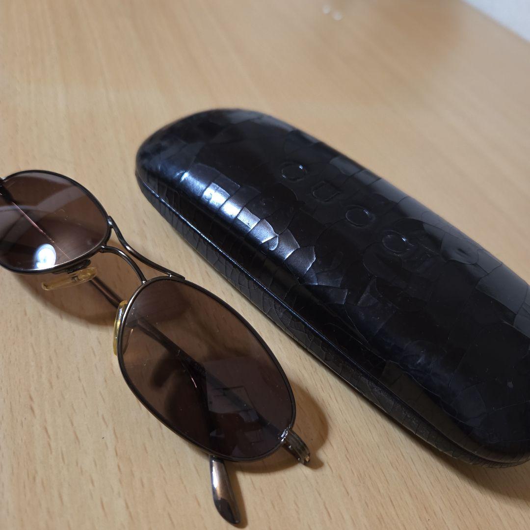 値下げ中　GUCCI ブラウンレンズ メタルサングラス ケース付き