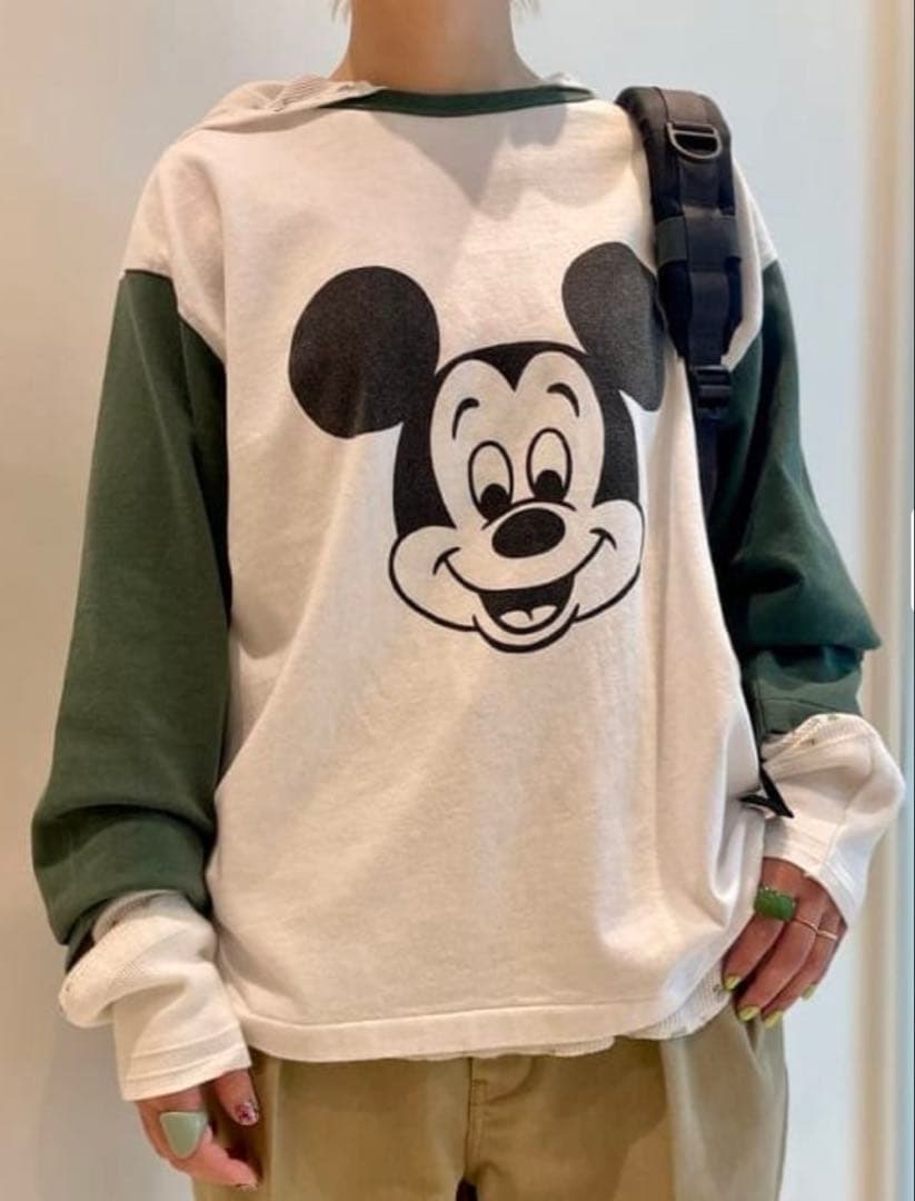 新品未使用 BOY別注 Champion ミッキーマウス フットボールＴ