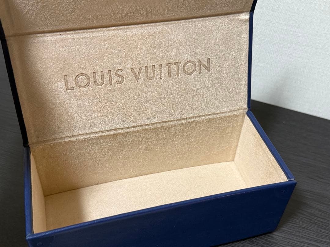 LOUIS VUITTON (ルイヴィトン) LVクラッシュ Z1579E
