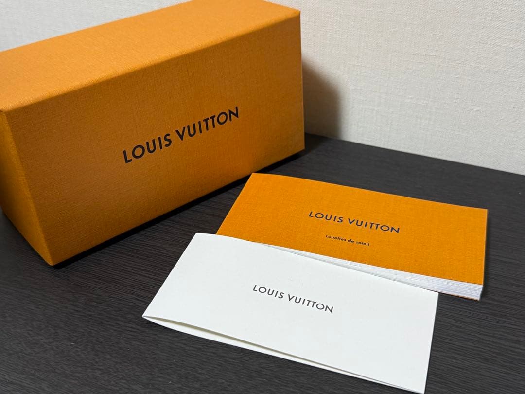 LOUIS VUITTON (ルイヴィトン) LVクラッシュ Z1579E