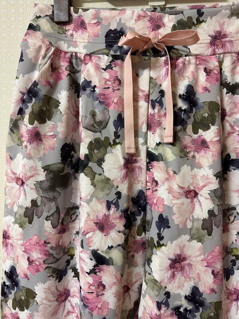 チャコット　ラナンキュラスプリントパンツL