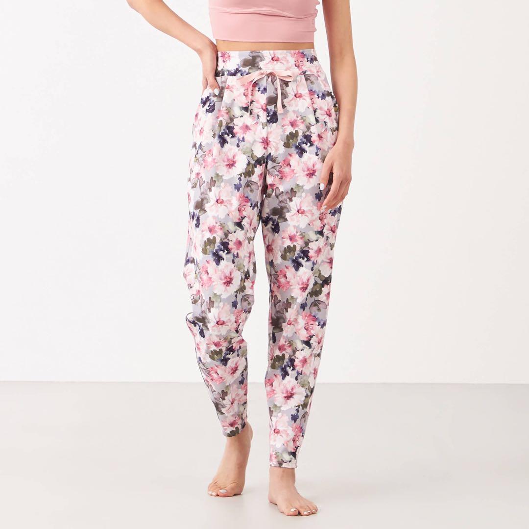 チャコット　ラナンキュラスプリントパンツL