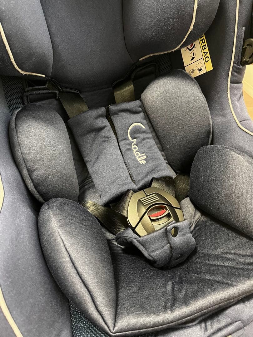 ISOFIXチャイルドシート　クレイドル