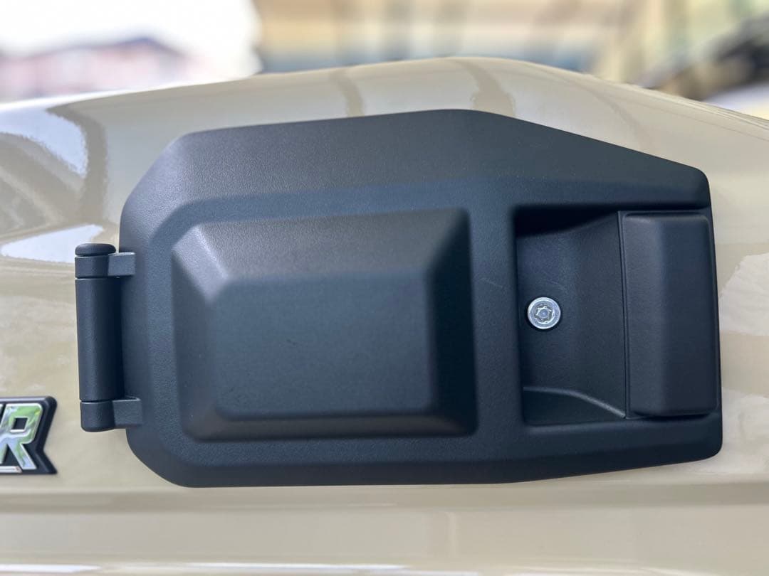 た*く様 再再販ランクル70 GDJ76 セキュリティキー付リッドカバー　新型ラ