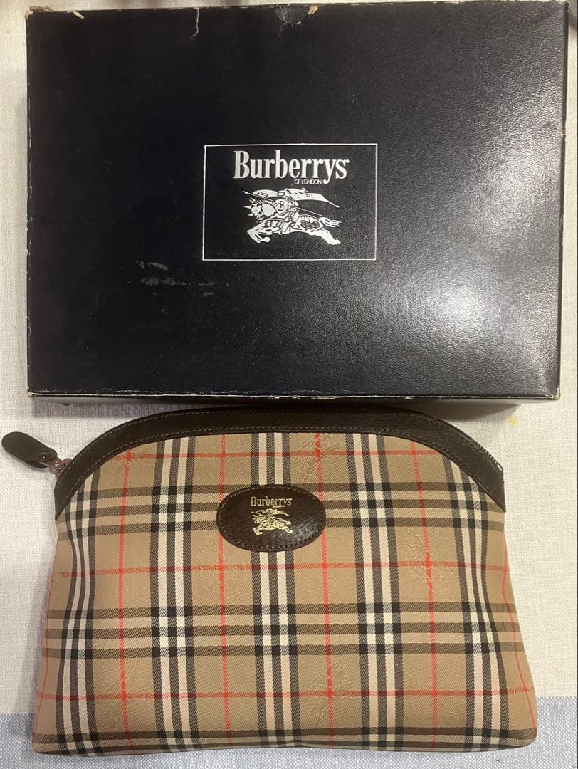 Burberry バーバリー　セカンドバッグ　箱付き