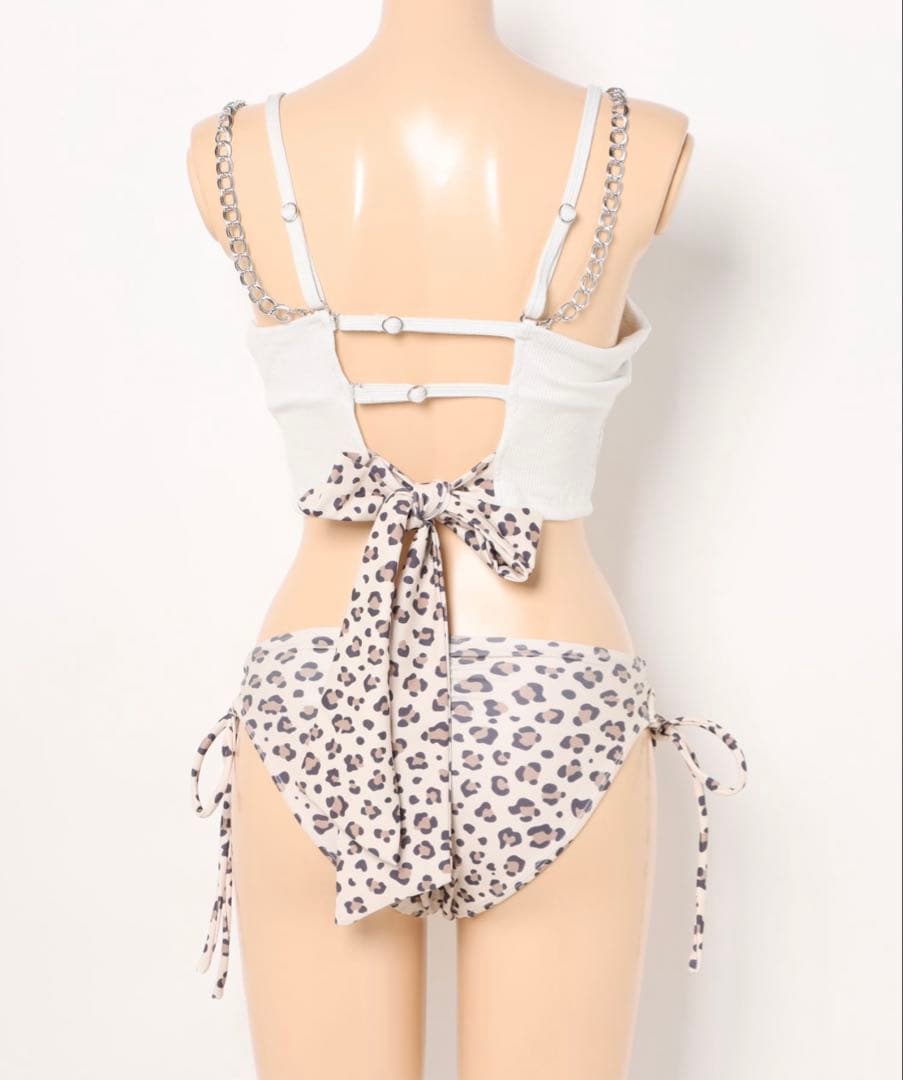 ホワイト・ヒョウ柄 セパレート水着