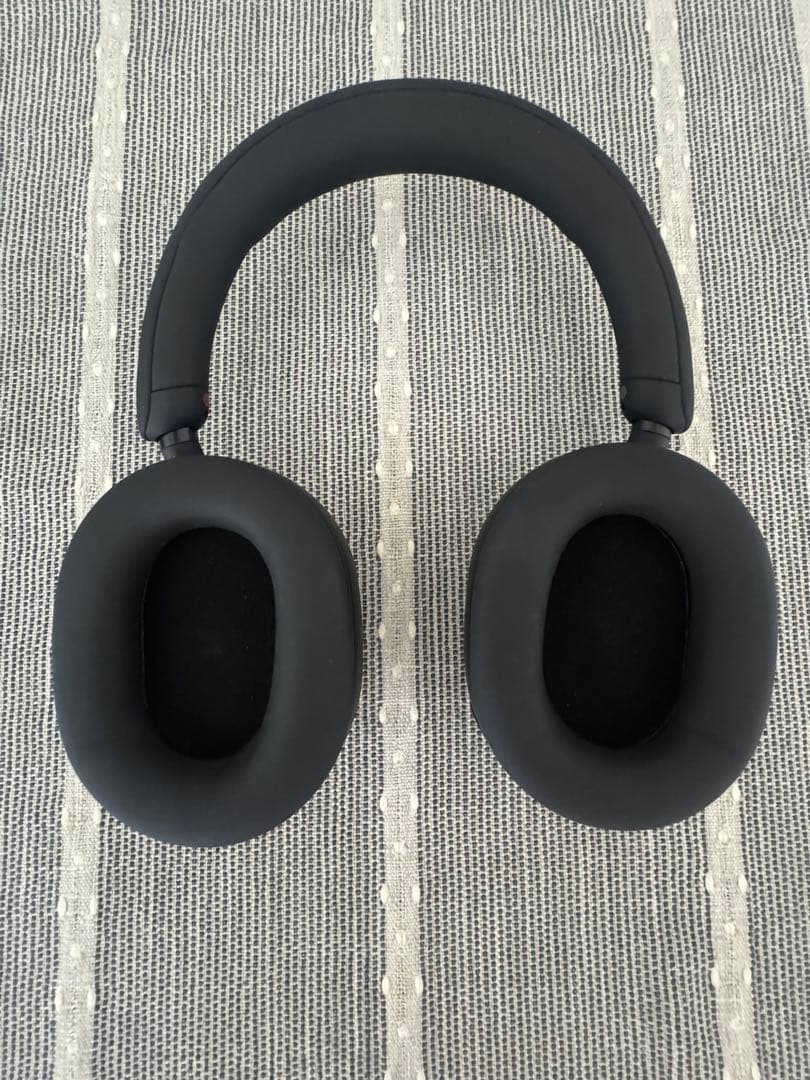 美品　SONY WH-1000XM5 ワイヤレスノイズキャンセリングヘッドホン