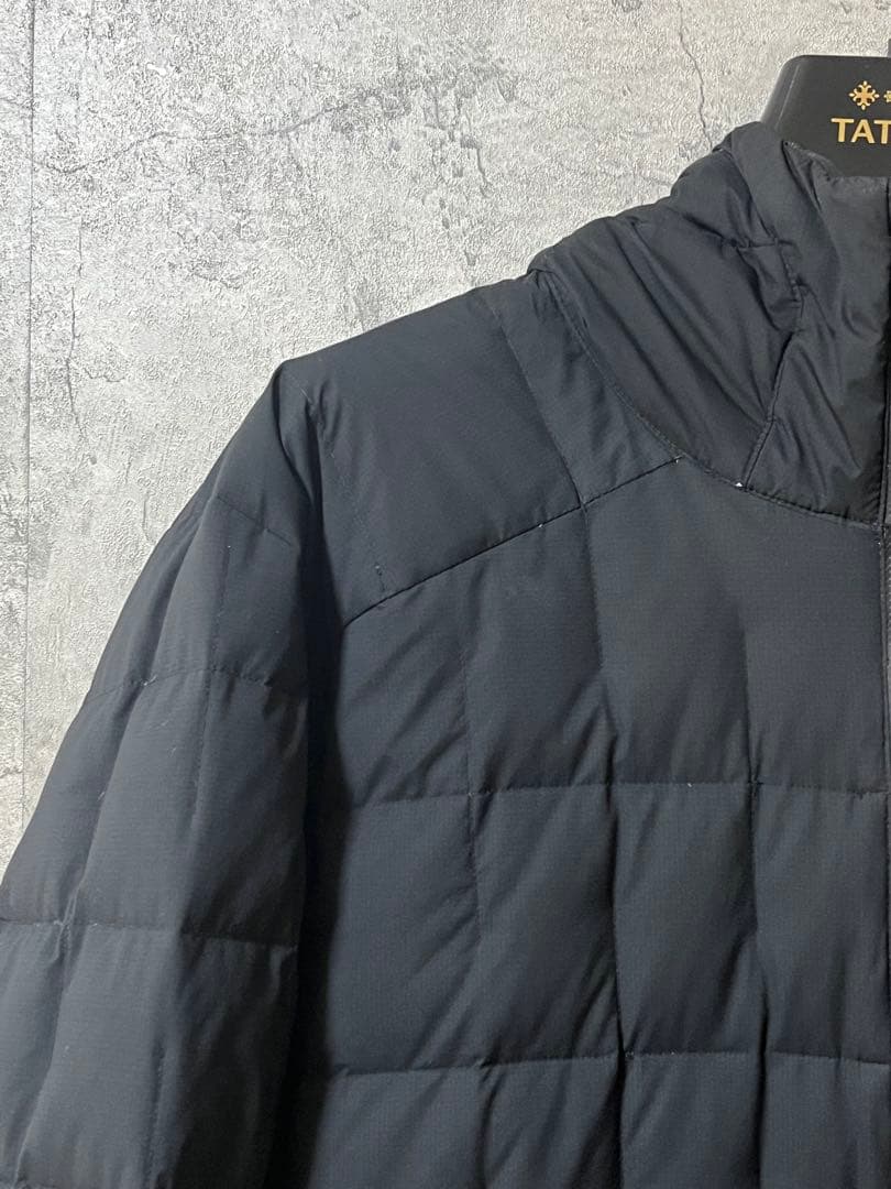 イグニスダウンパーカー　GORETEX M サイズ　【mont-bell 】