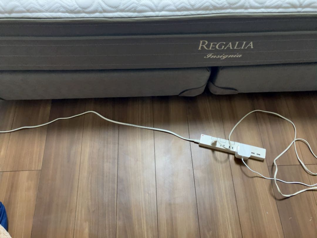 大塚家具　レガリアゴールド　キングベッド