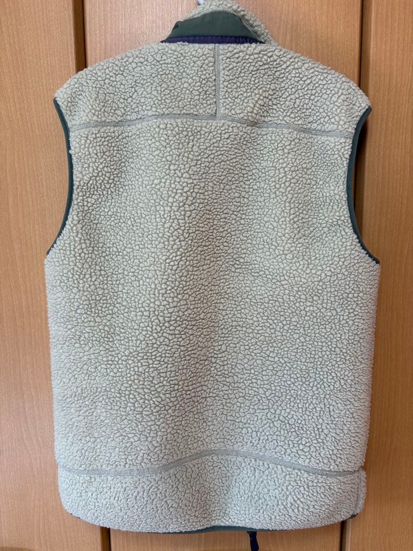 patagonia フリースベスト Sサイズ ベージュ/カーキ　美品