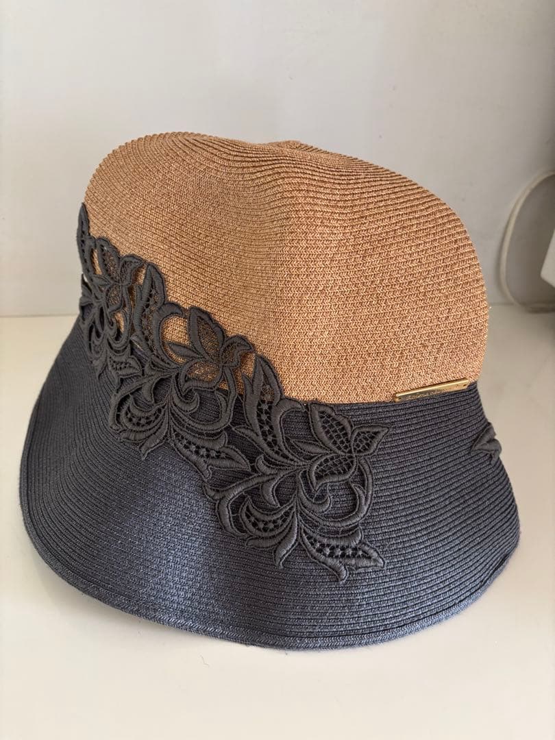 Athena New york 麦わら帽子　 グレーレース飾り