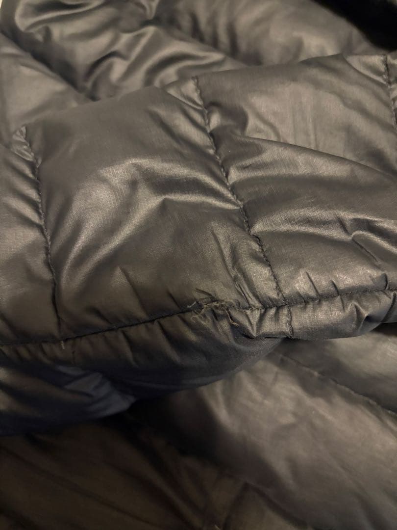 Patagonia フード付きダウンジャケット ブラック 訳アリ商品