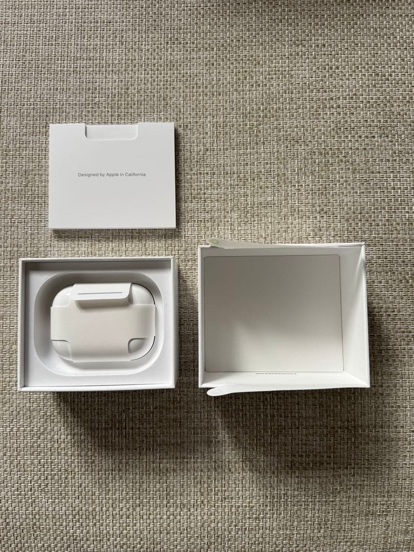 ほぼ新品 Apple AirPods Pro 3