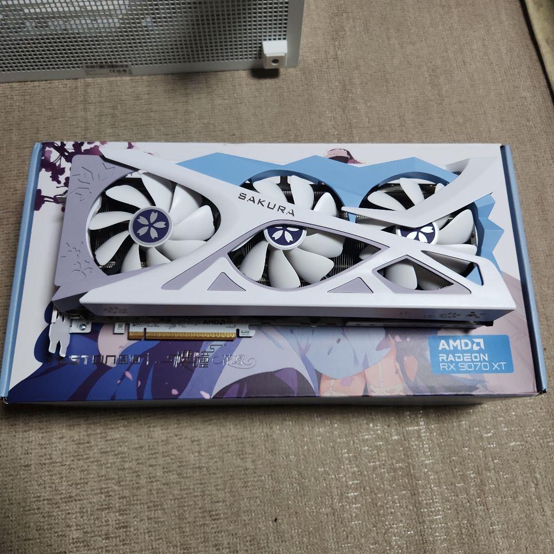 グラフィックボード・グラボ・ビデオカード Yeston Sakura Radeon RX 9070 XT 16G