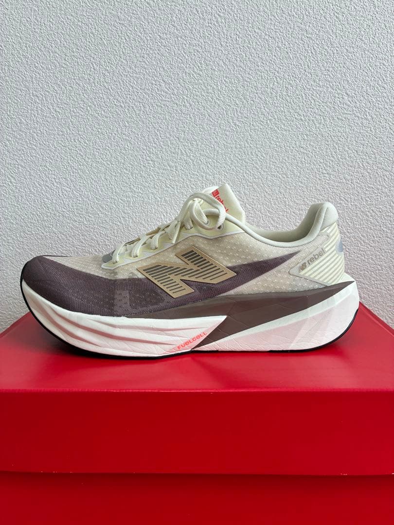 NewBalance Fuelcell Revel v5 26.5cm ワイズD