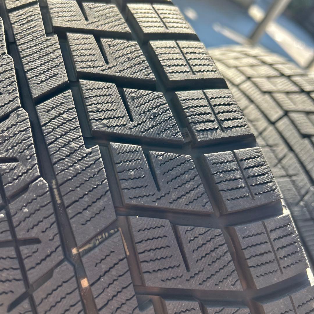 売り切りヨコハマ　スタッドレスタイヤ4本セット　16インチ205/60R16