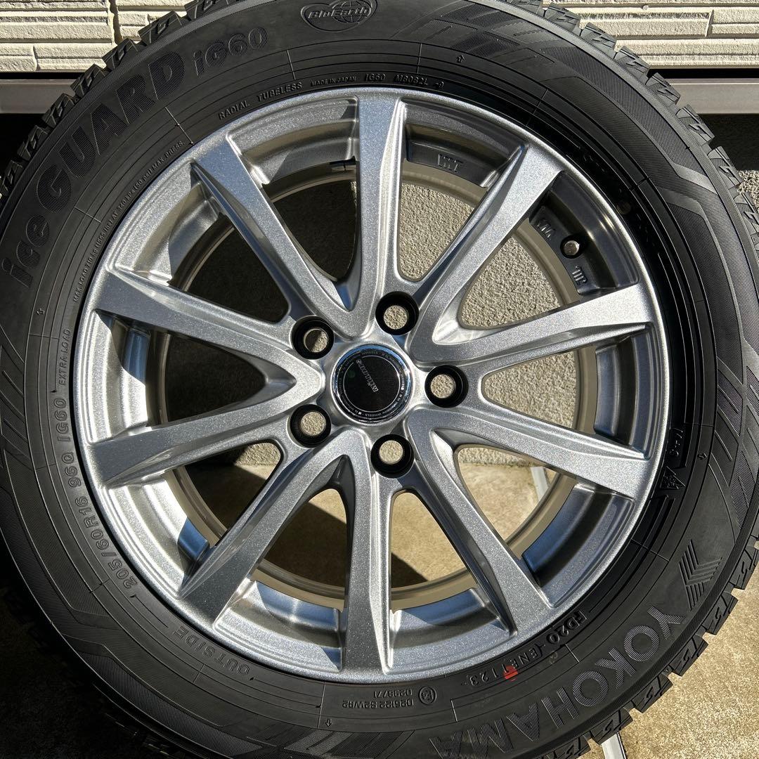 売り切りヨコハマ　スタッドレスタイヤ4本セット　16インチ205/60R16
