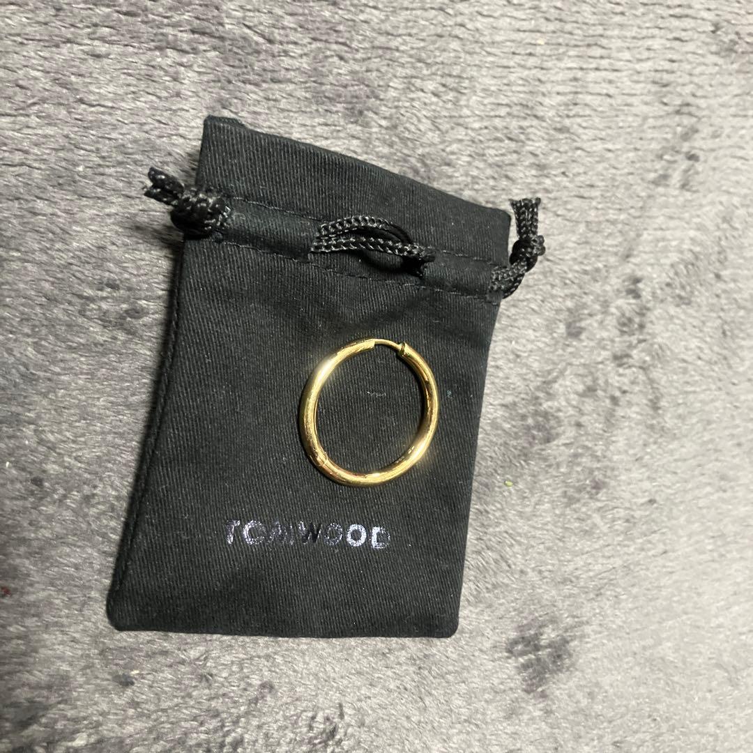 トムウッド　classic hoop large gold ピアス　金