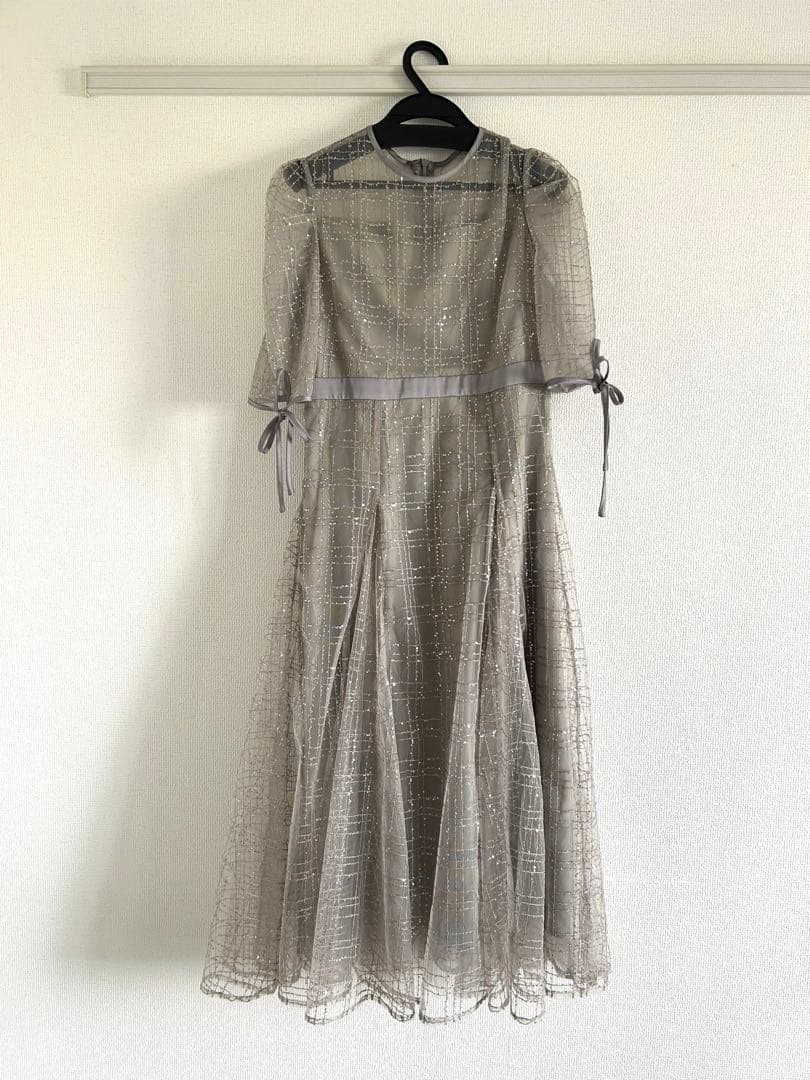 【限定値下げ】LEJA チェック刺繍スパンコール袖リボンワンピースドレス