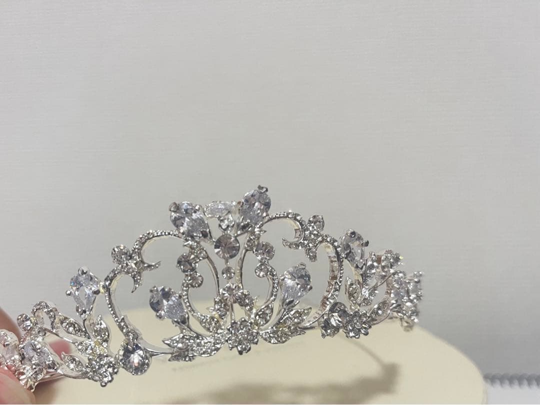 い*ぬ様 【大幅値下げ】ivory&co. ティアラ