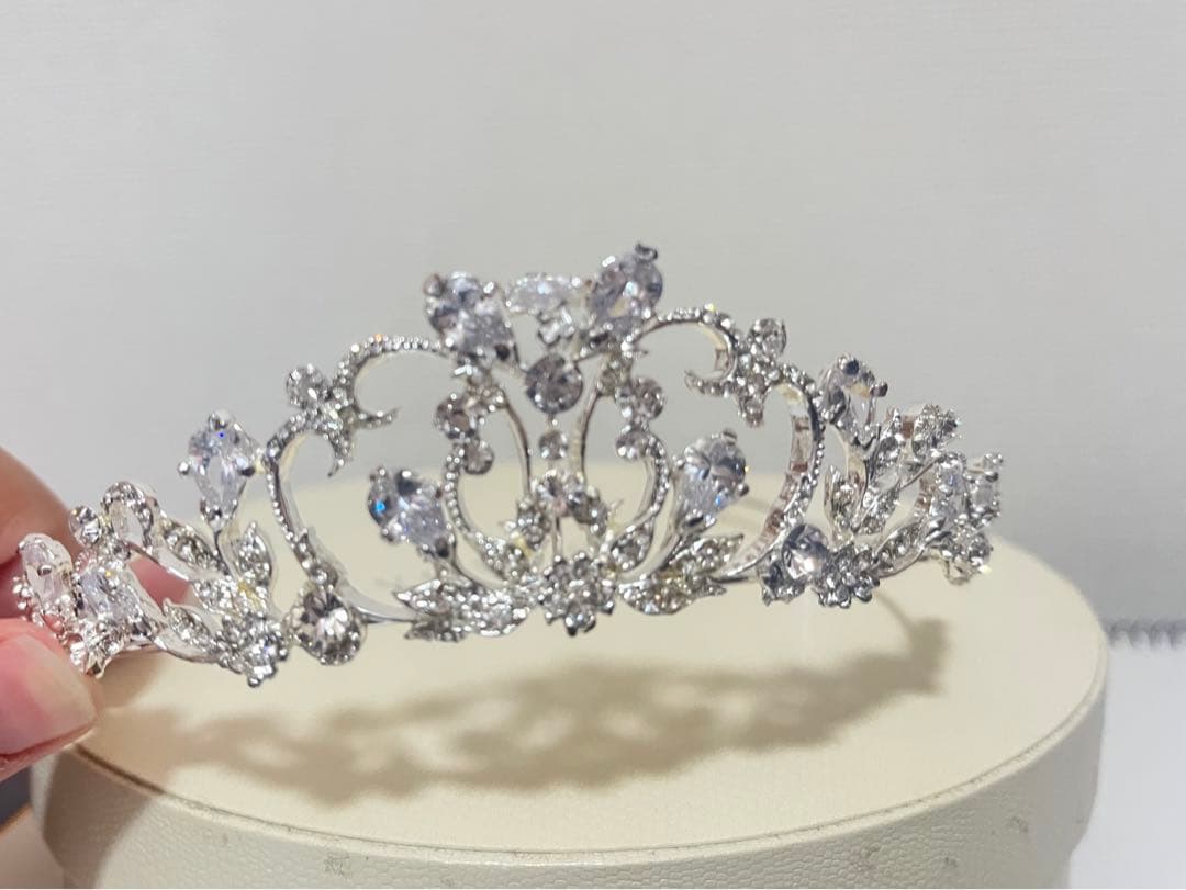 い*ぬ様 【大幅値下げ】ivory&co. ティアラ