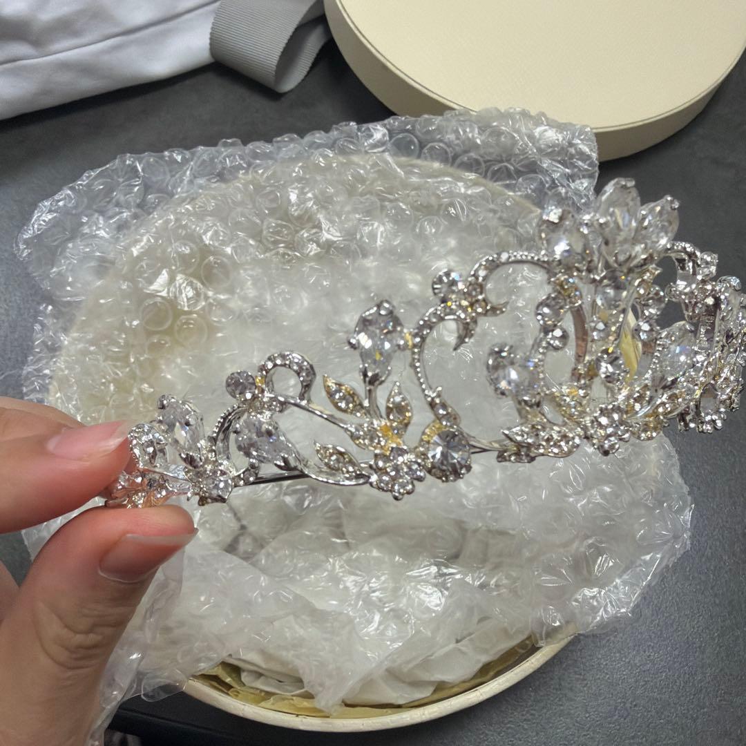 い*ぬ様 【大幅値下げ】ivory&co. ティアラ