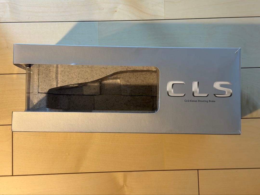 Norev 1/18 Mercedes Benz CLS ディーラー仕様