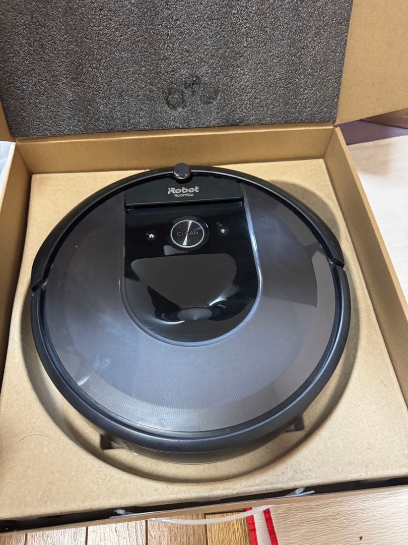 Roomba i7ロボット掃除機 自動ゴミ収集機能付き ブラック