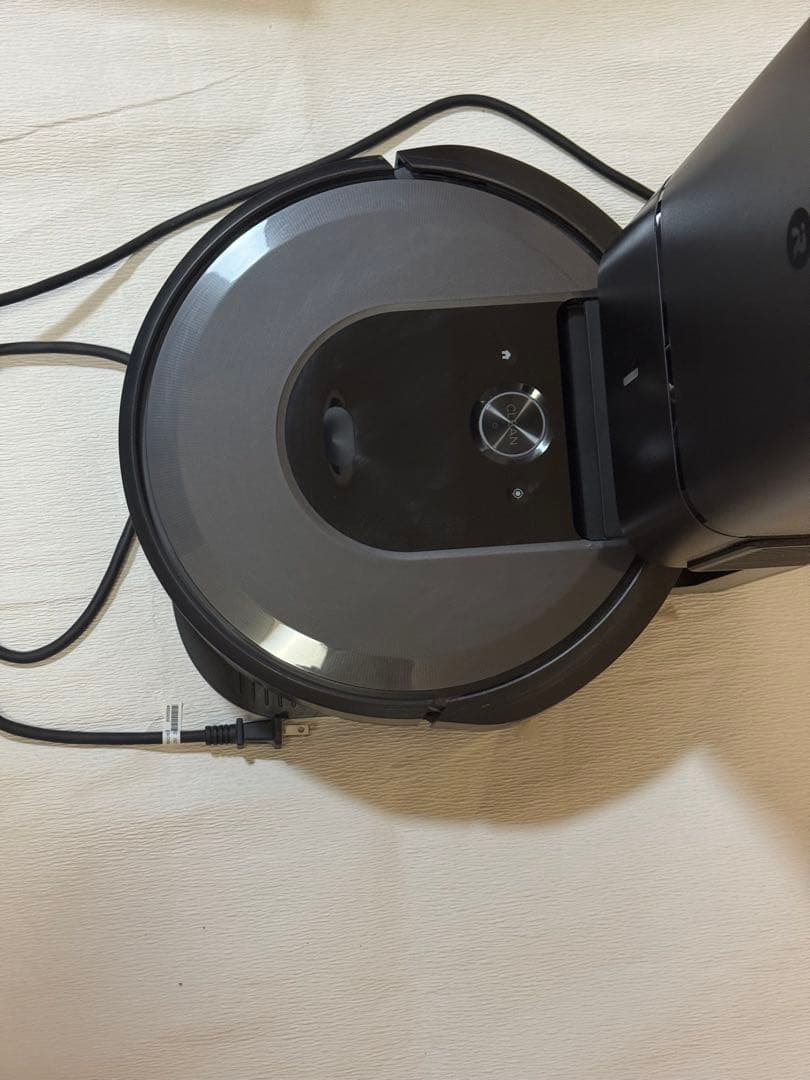 Roomba i7ロボット掃除機 自動ゴミ収集機能付き ブラック