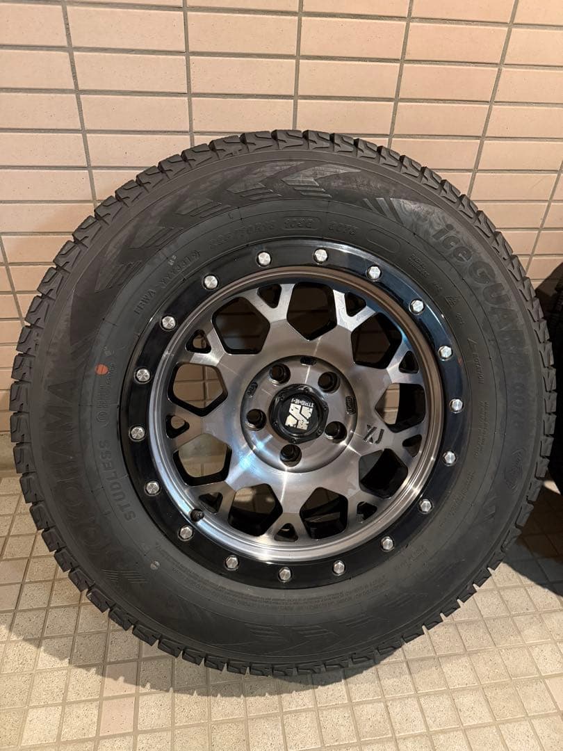 デリカ用 YOKOHAMAスタッドレス225/70R16 ホイール付4本
