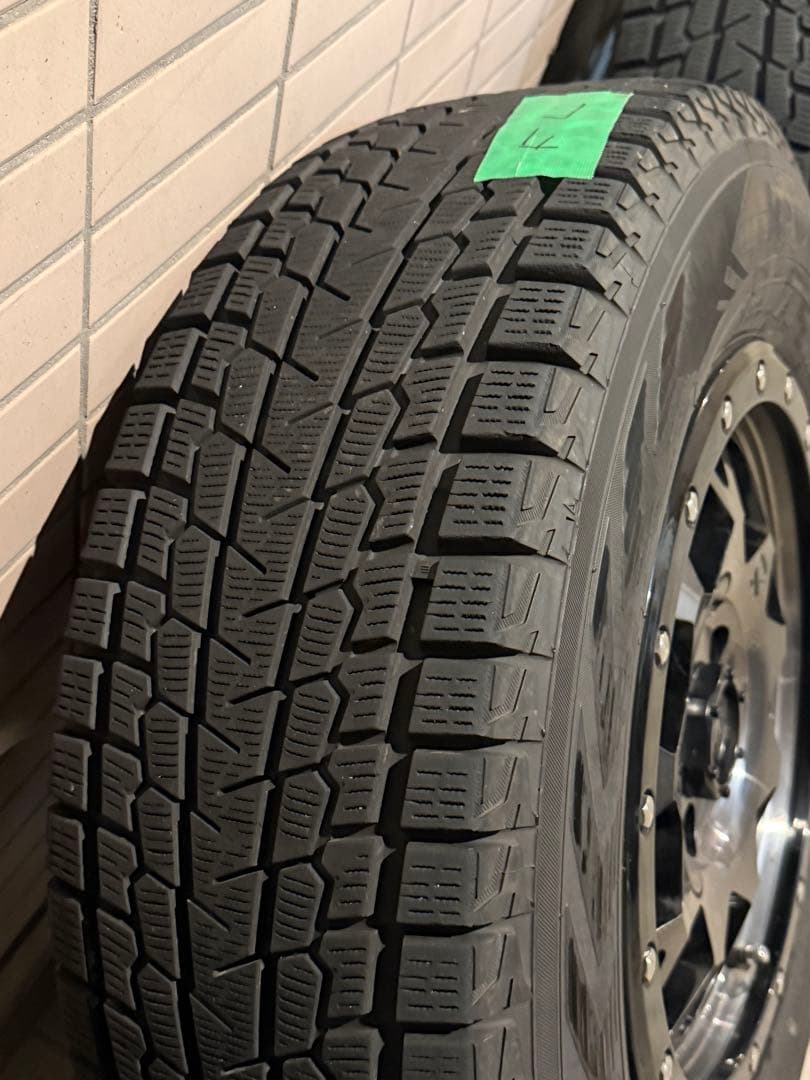 デリカ用 YOKOHAMAスタッドレス225/70R16 ホイール付4本