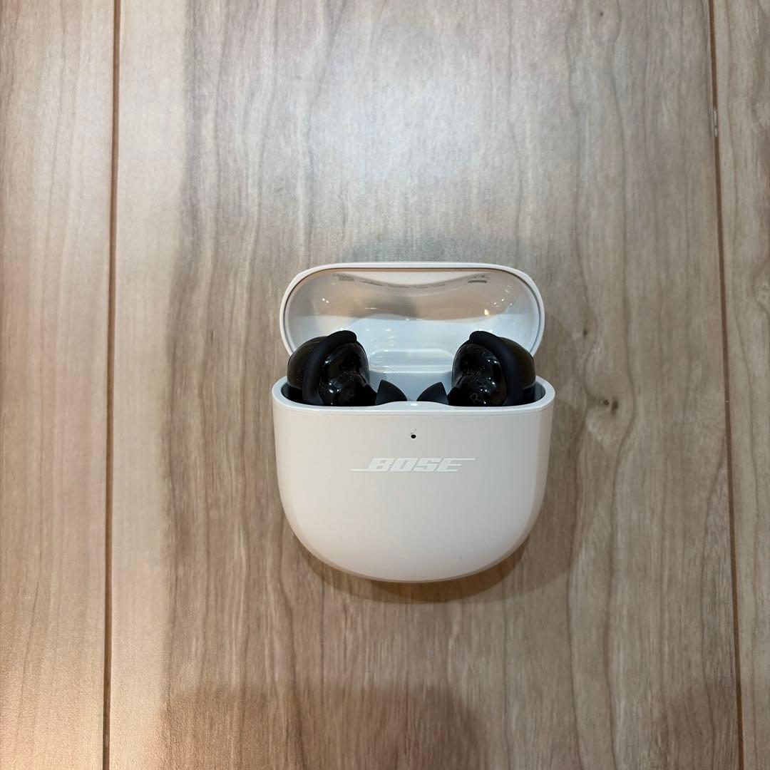 Bose ワイヤレスイヤホン ホワイト充電ケース